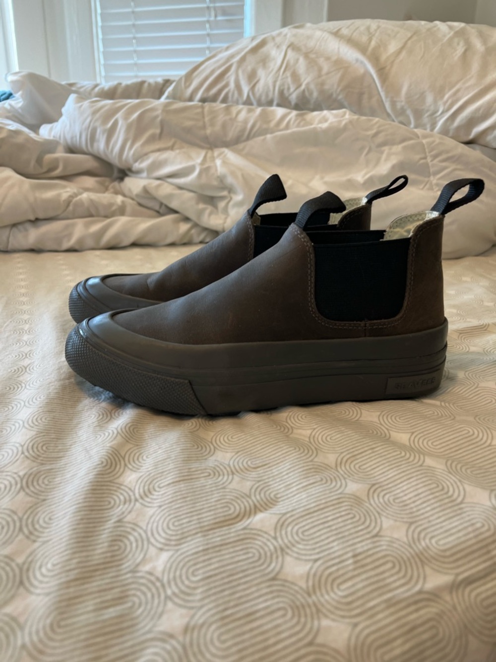 SeaVees gray women’s Ballard Boots pull on